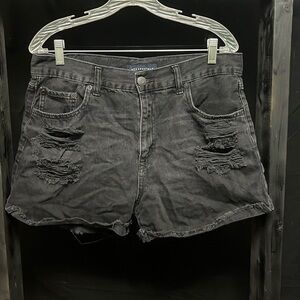 Aeropostale- black distressed Mom shorts